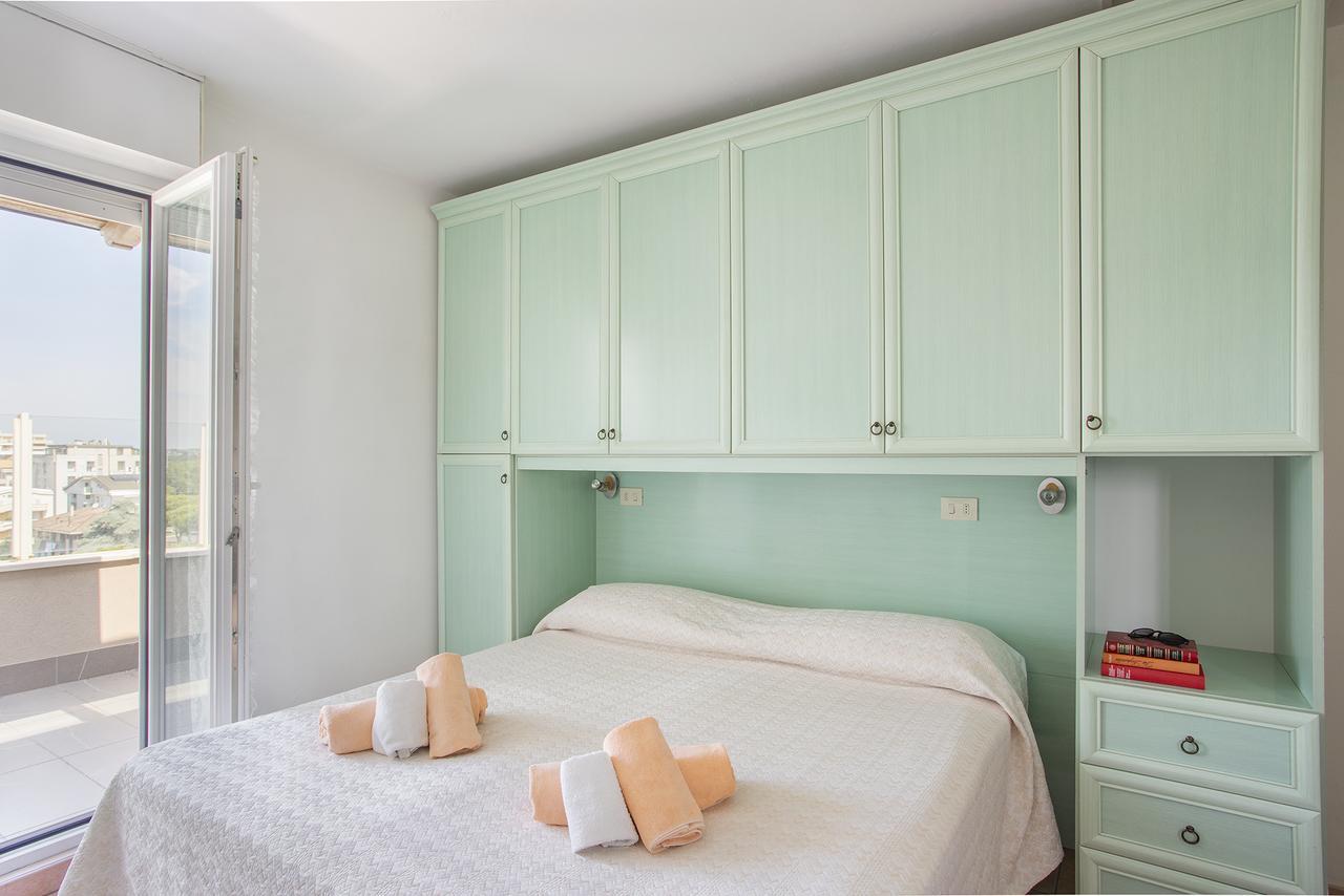 Hotel Pacific Cattolica Eksteriør bilde