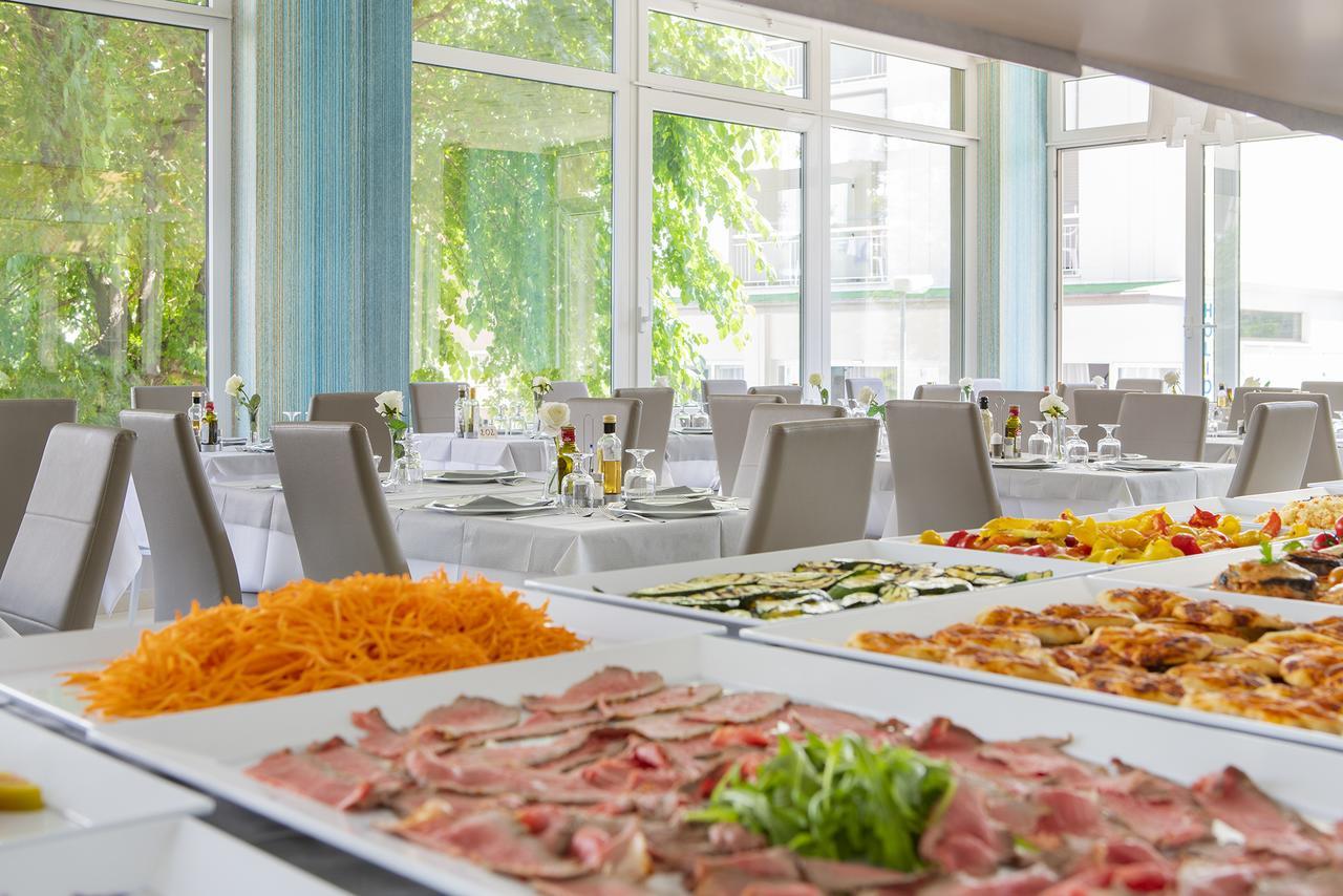 Hotel Pacific Cattolica Eksteriør bilde